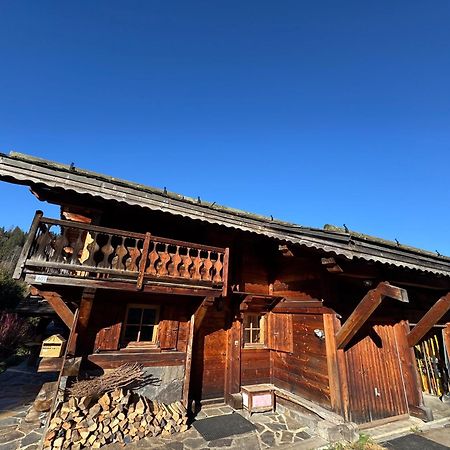 公主木屋酒店 梅杰夫 外观 照片
